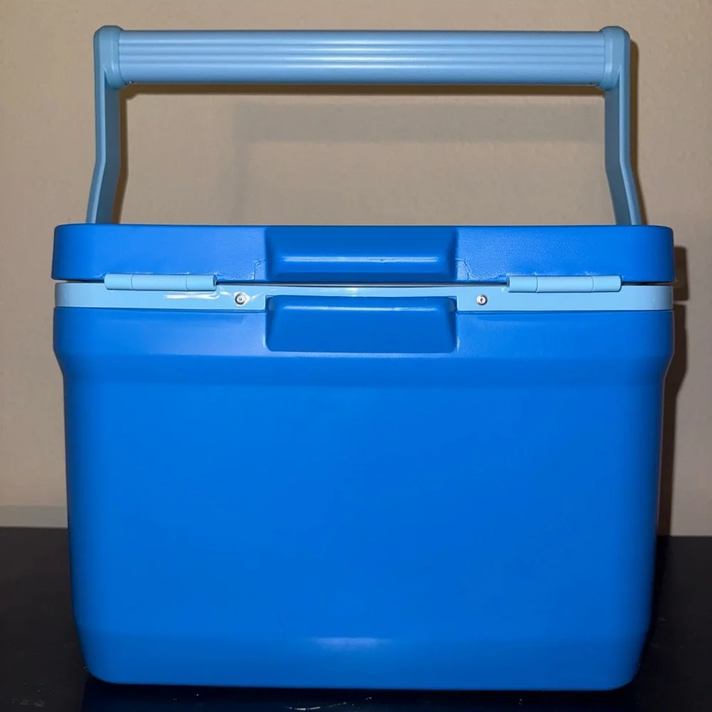 STANELY Easy-Carry Outdoor Cooler 16qt, 21 CANS- Azure Blue NEW - Picture 8 of 11